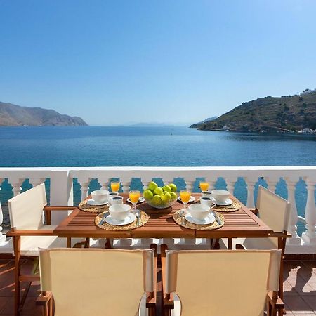 Maravelia Mare Guest House Symi Exterior foto