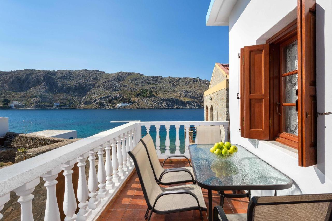 Maravelia Mare Guest House Symi Exterior foto